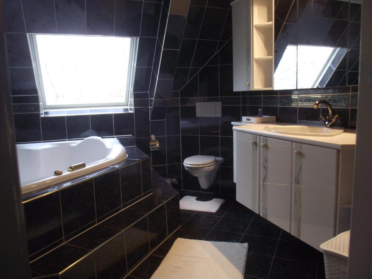 B&B Landgoed Sonneborghe Kollumerzwaag Ngoại thất bức ảnh
